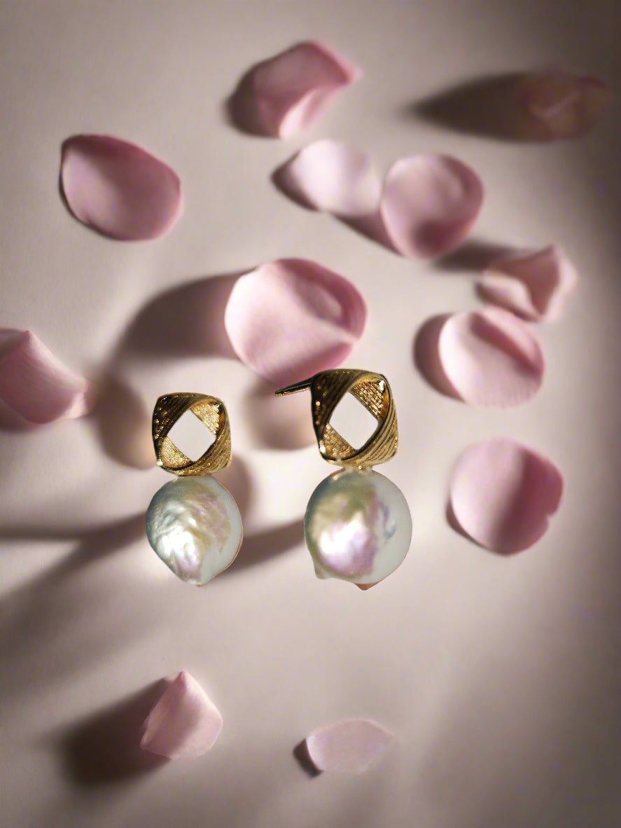 Square earrings