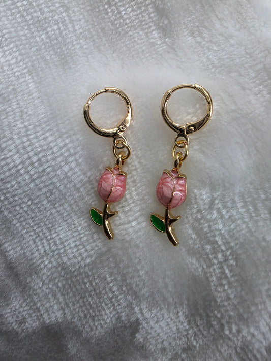 Tulip dainty earrings